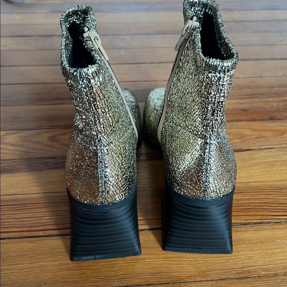 Katy Perry Collections The Lolette Stretch Ankle Boot - Gold Metallic Size 7 - Picture 11 of 11